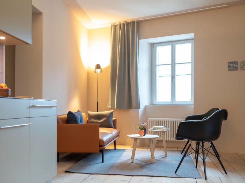 Ferienwohnung-Lischana-Chasa-Fent-Sent-Wohnzimmer